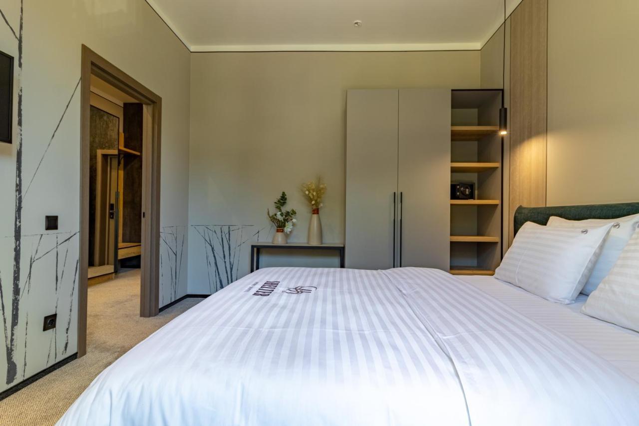 Shelter Apart Hotel Bukovel Bagian luar foto