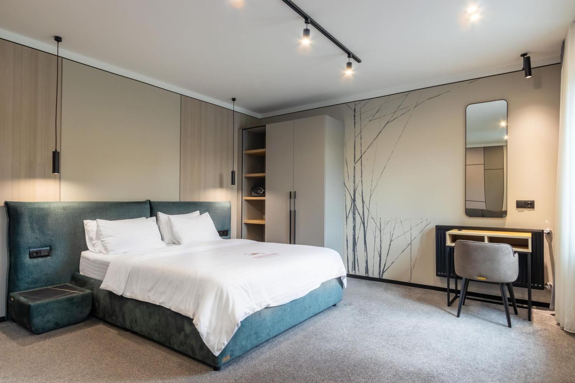 Shelter Apart Hotel Bukovel Bagian luar foto