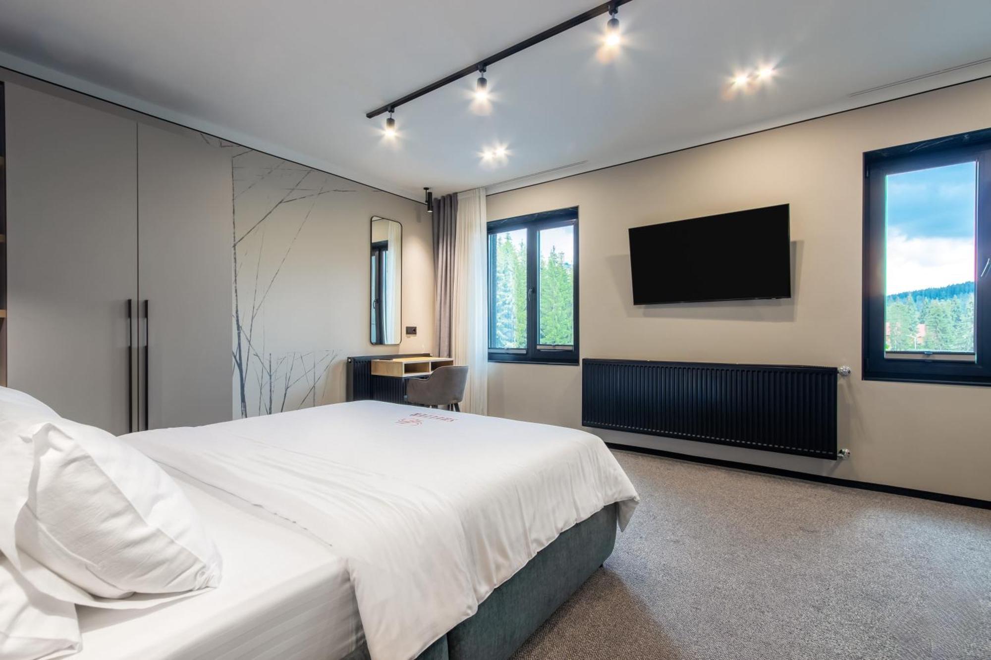 Shelter Apart Hotel Bukovel Bagian luar foto