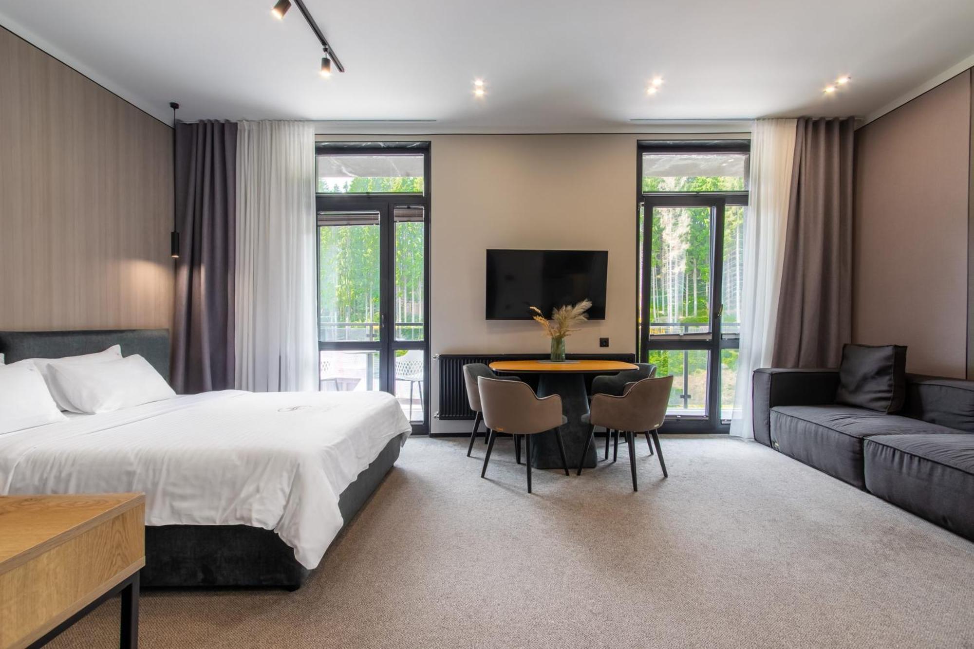 Shelter Apart Hotel Bukovel Bagian luar foto