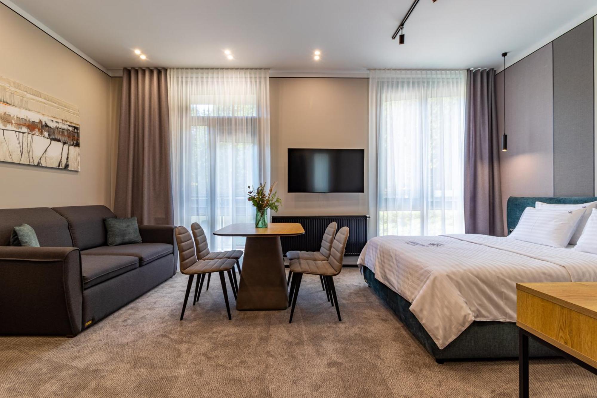 Shelter Apart Hotel Bukovel Bagian luar foto