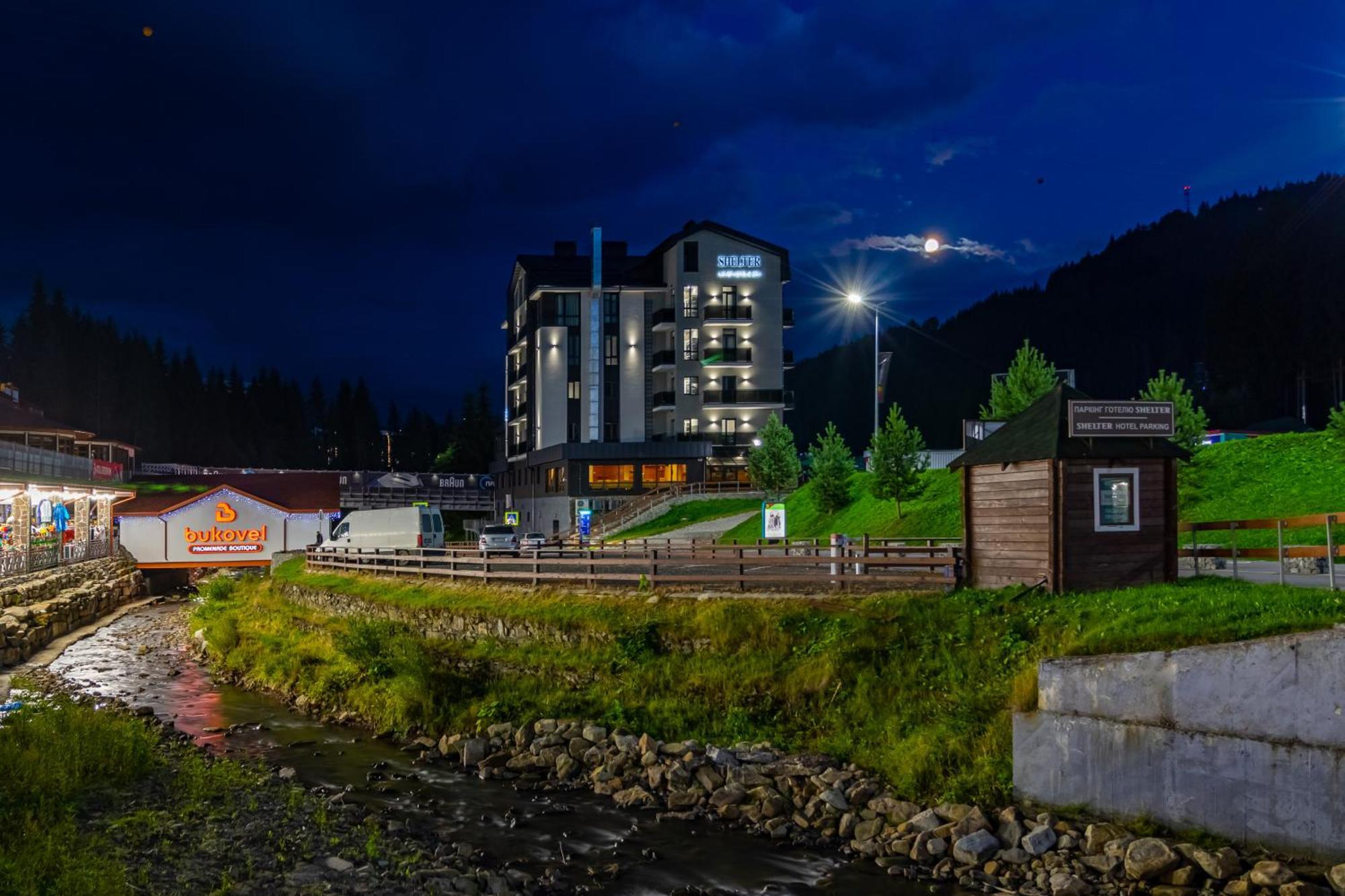 Shelter Apart Hotel Bukovel Bagian luar foto