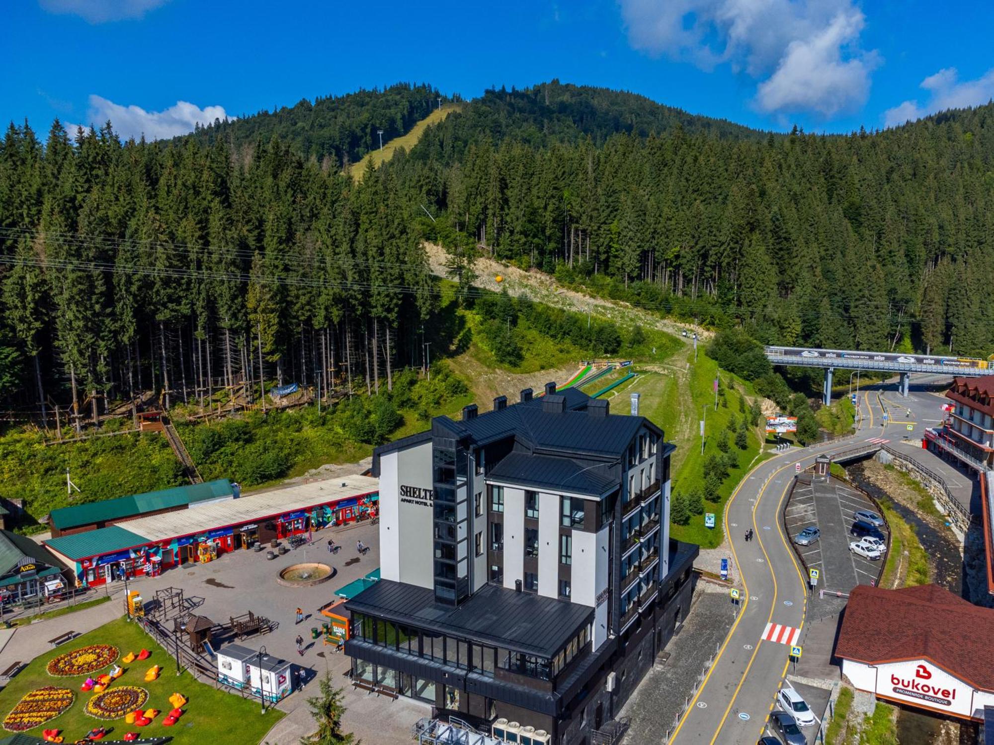 Shelter Apart Hotel Bukovel Bagian luar foto
